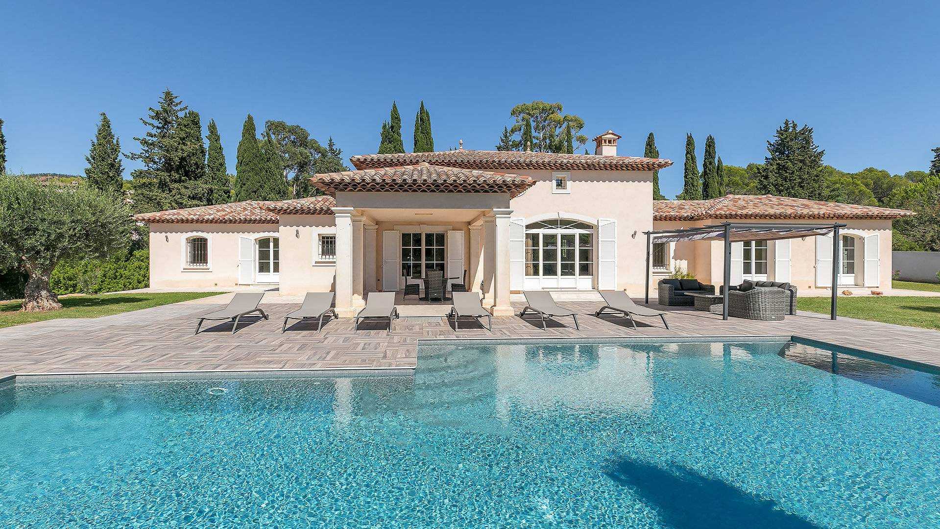 Casa nel Puget-sur-Argens, Provence-Alpes-Cote d'Azur 10994945