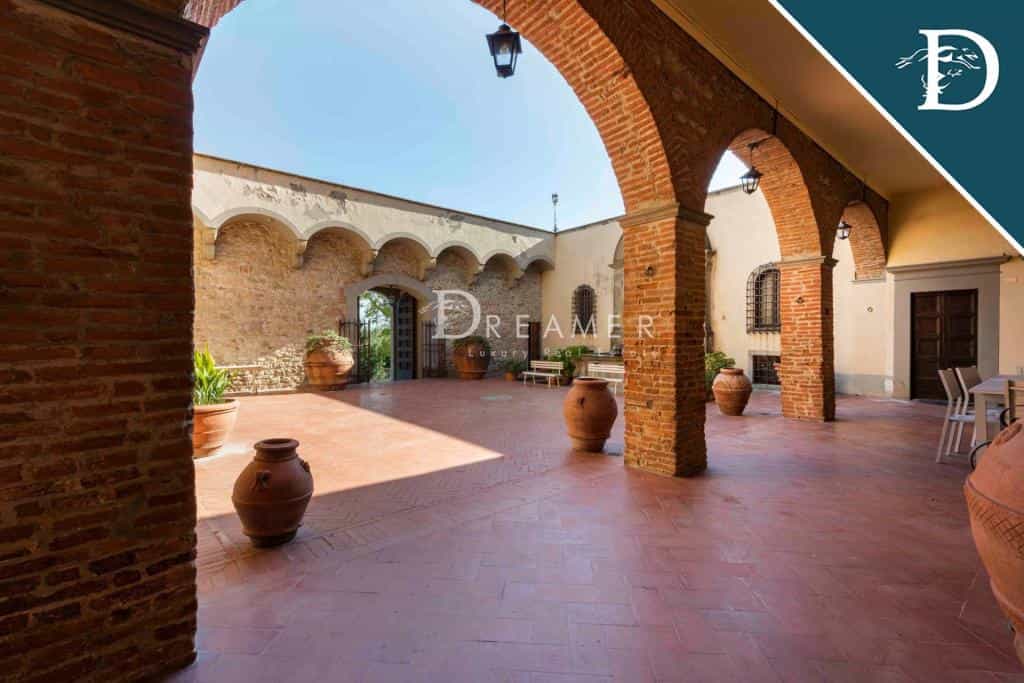 Residential in Calenzano, Tuscany 10995053