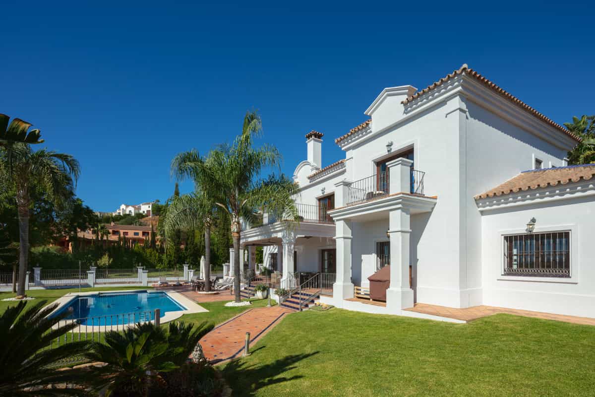 House in Benahavís, Andalusia 10995110