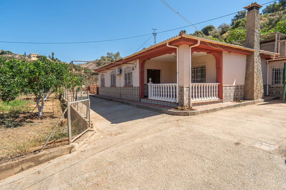 House in Rincon de la Victoria, Andalusia 10995634
