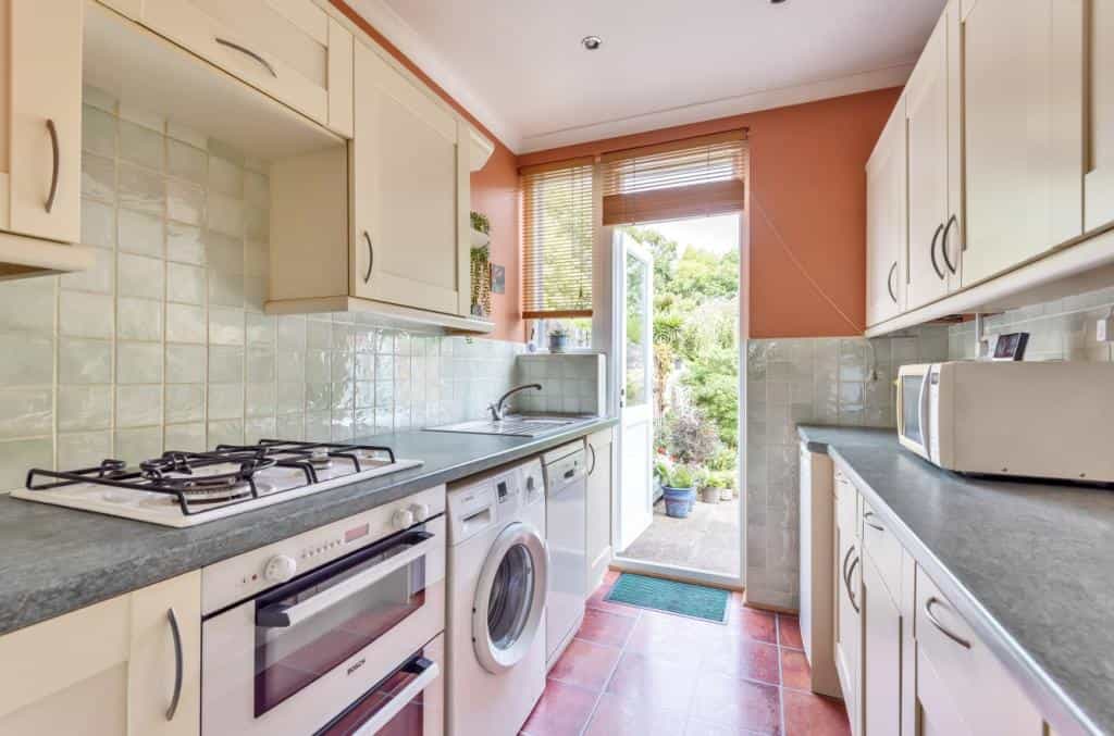 House in Elmers End, Bromley 10995760