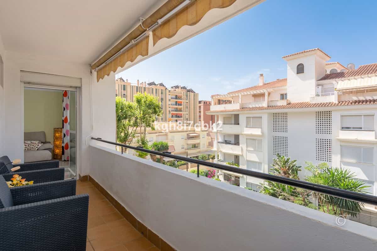 Condominium in Benalmadena, Andalusia 10996012