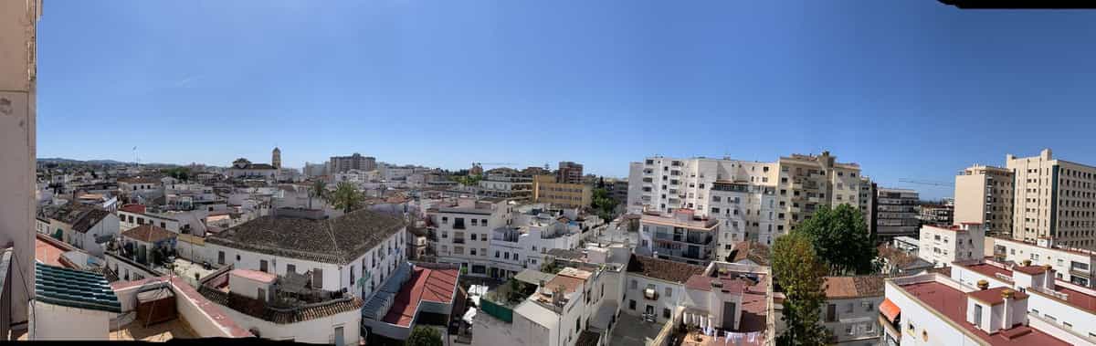 Condominium in Marbella, Andalusia 10996018