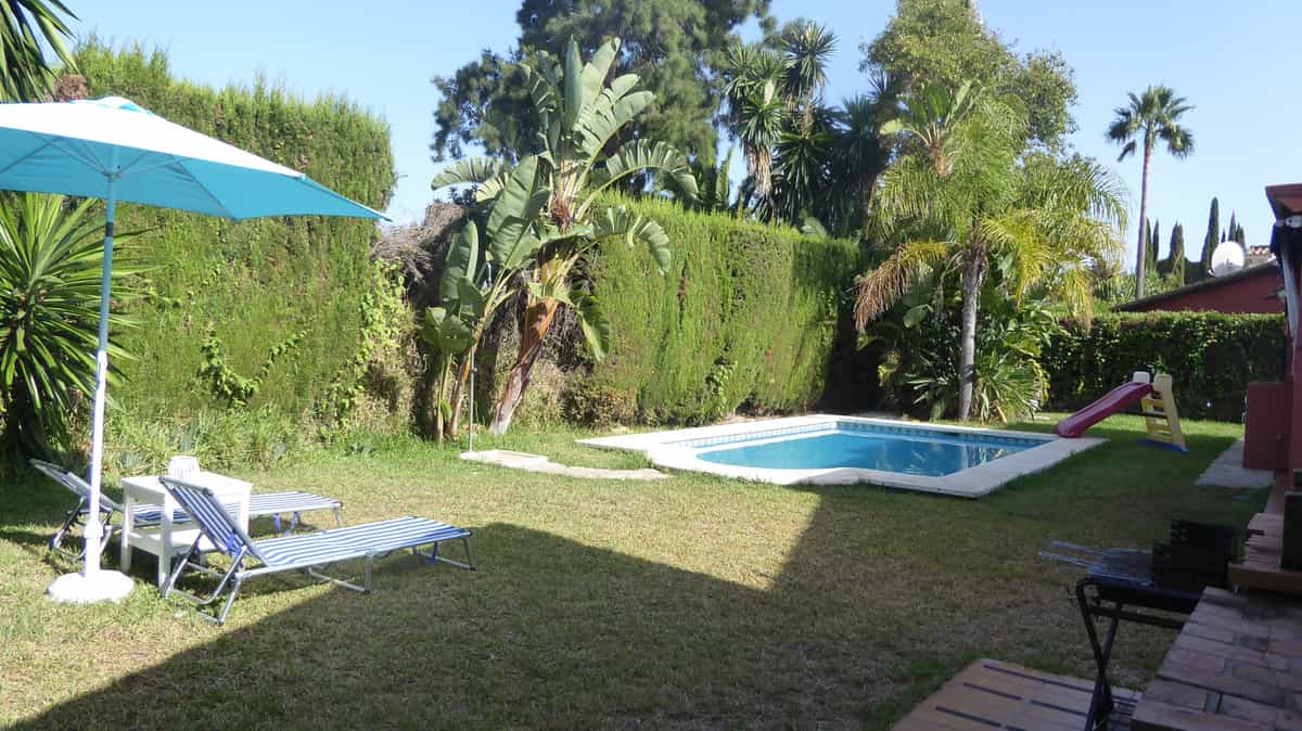 Huis in Estepona, Andalusië 10996021