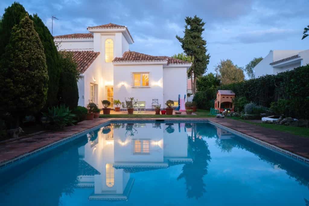 Casa nel Benahavis, Andalusia 10996250