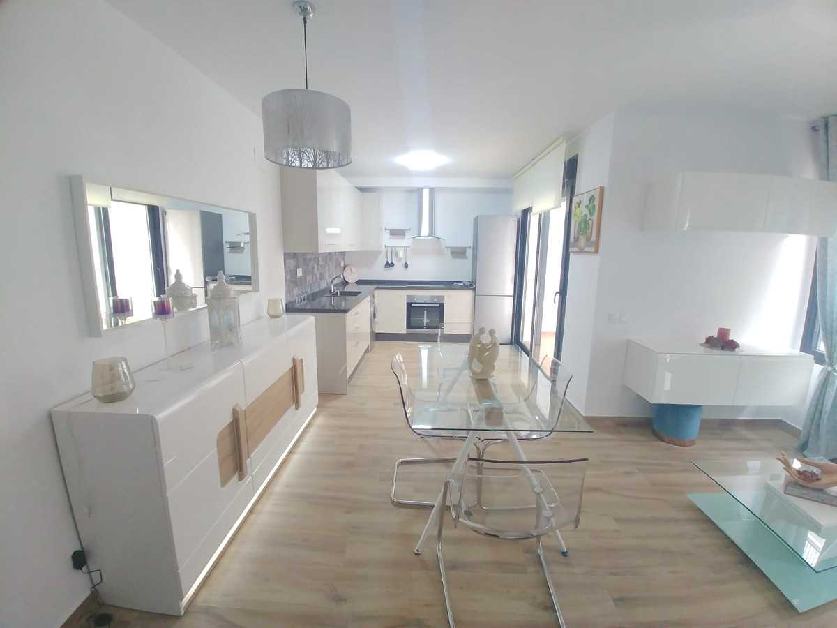Condominium in Fuengirola, Andalucía 10996530