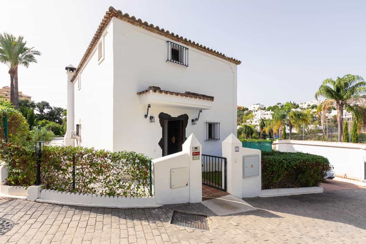 House in San Pedro de Alcantara, Andalusia 10996571