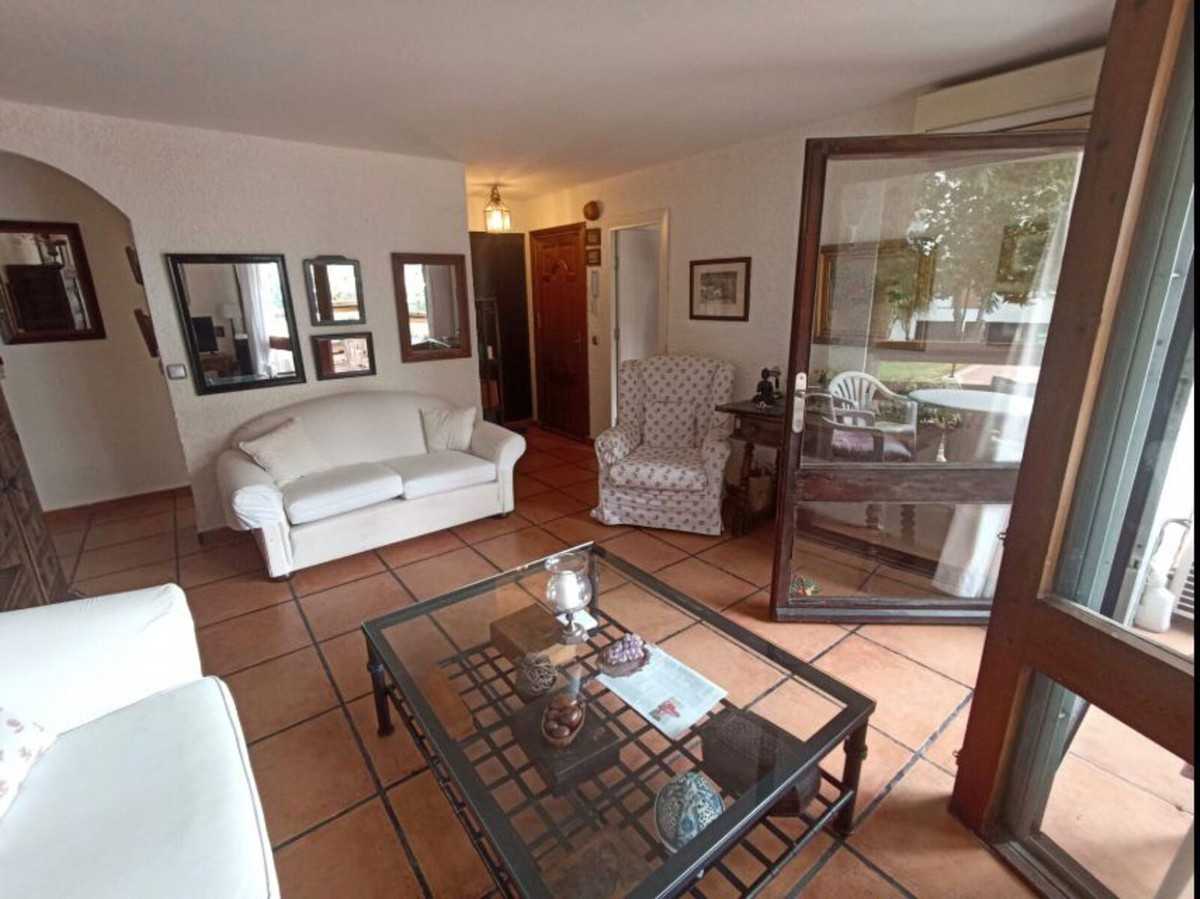 Condominium in Santa Fe de los Boliches, Andalusië 10996893