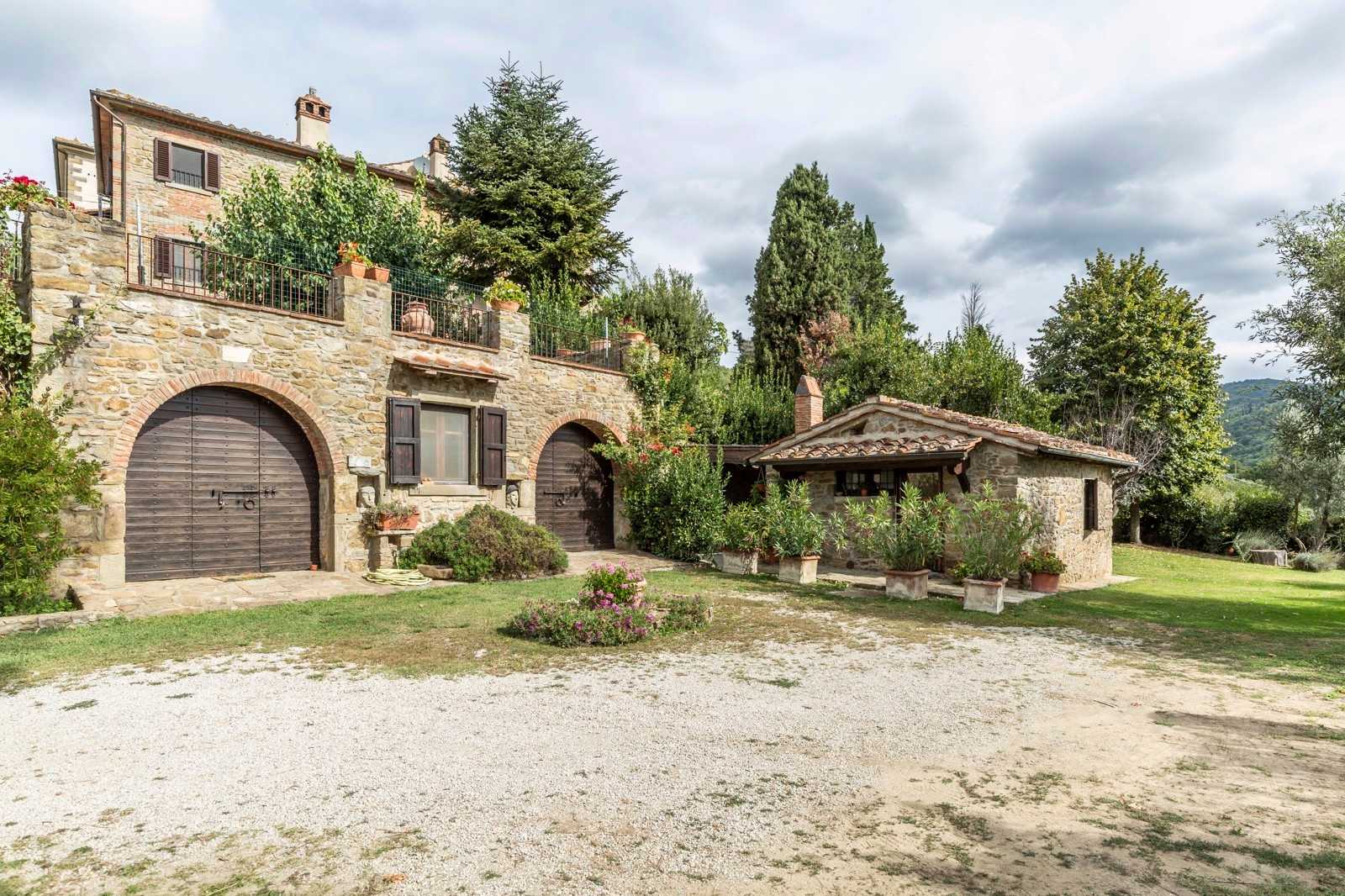 rumah dalam Arezzo, Tuscany 10997172