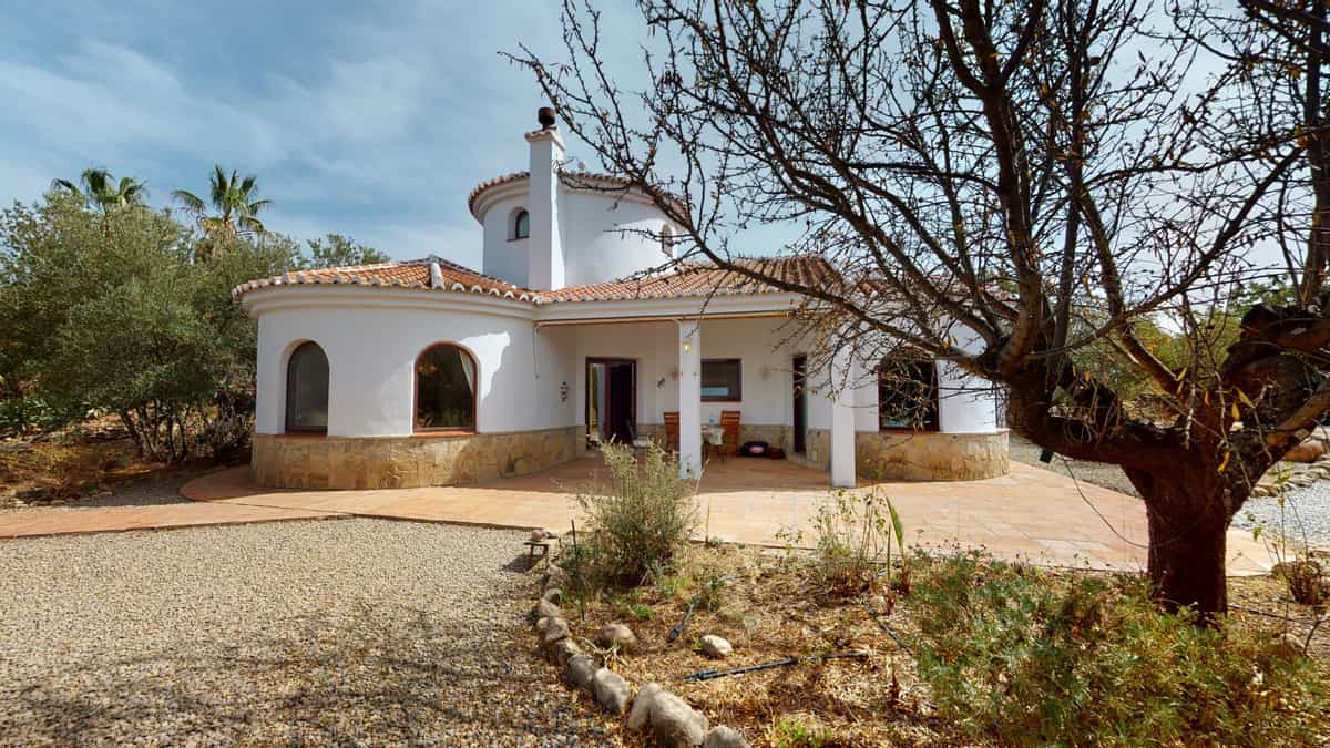 жилой дом в Винуэла, Андалусия 10997296