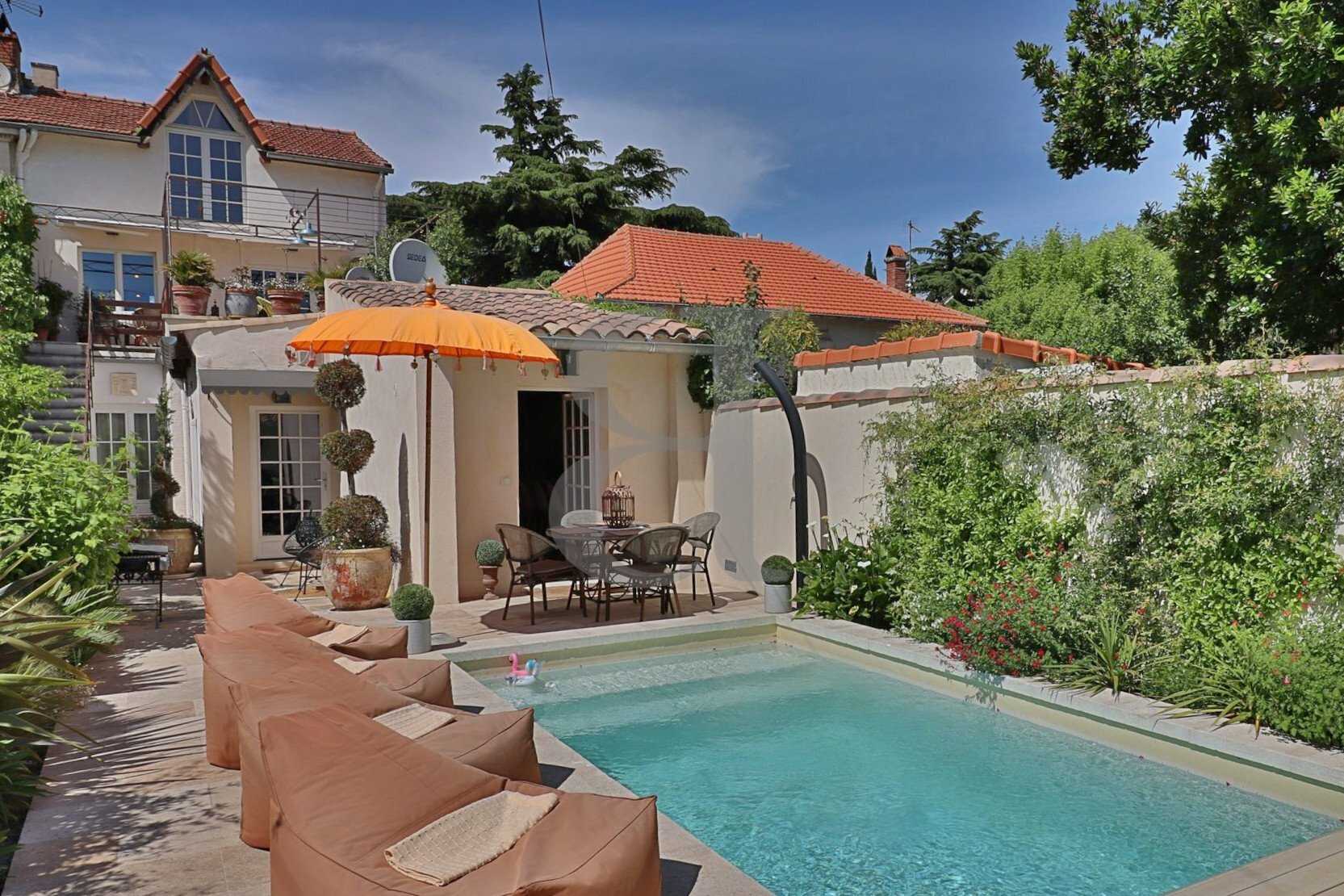 casa no Saint-Rémy-de-Provence, Provença-Alpes-Costa Azul 10997600