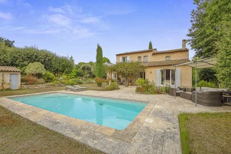 Будинок в Roquefort-les-Pins, Provence-Alpes-Côte d'Azur 10997680