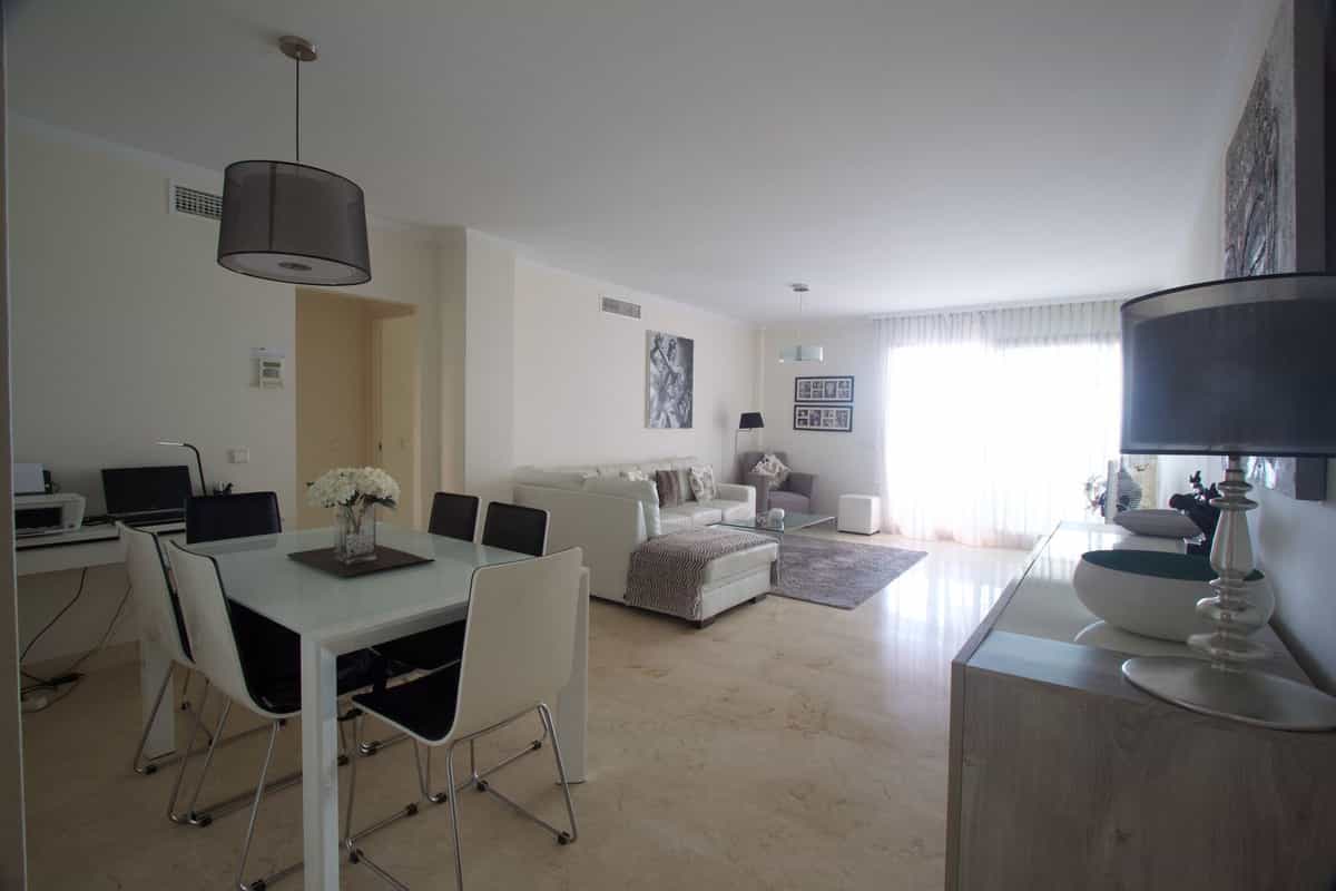 Condominium dans Casarès, Andalousie 10997853
