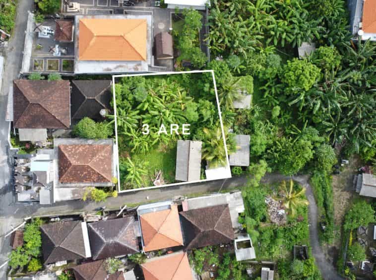 Land in Batu, Bali 10997922