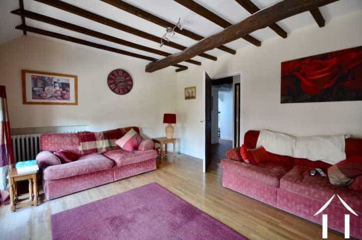 Condominium in Sully, Bourgogne-Franche-Comte 10998001