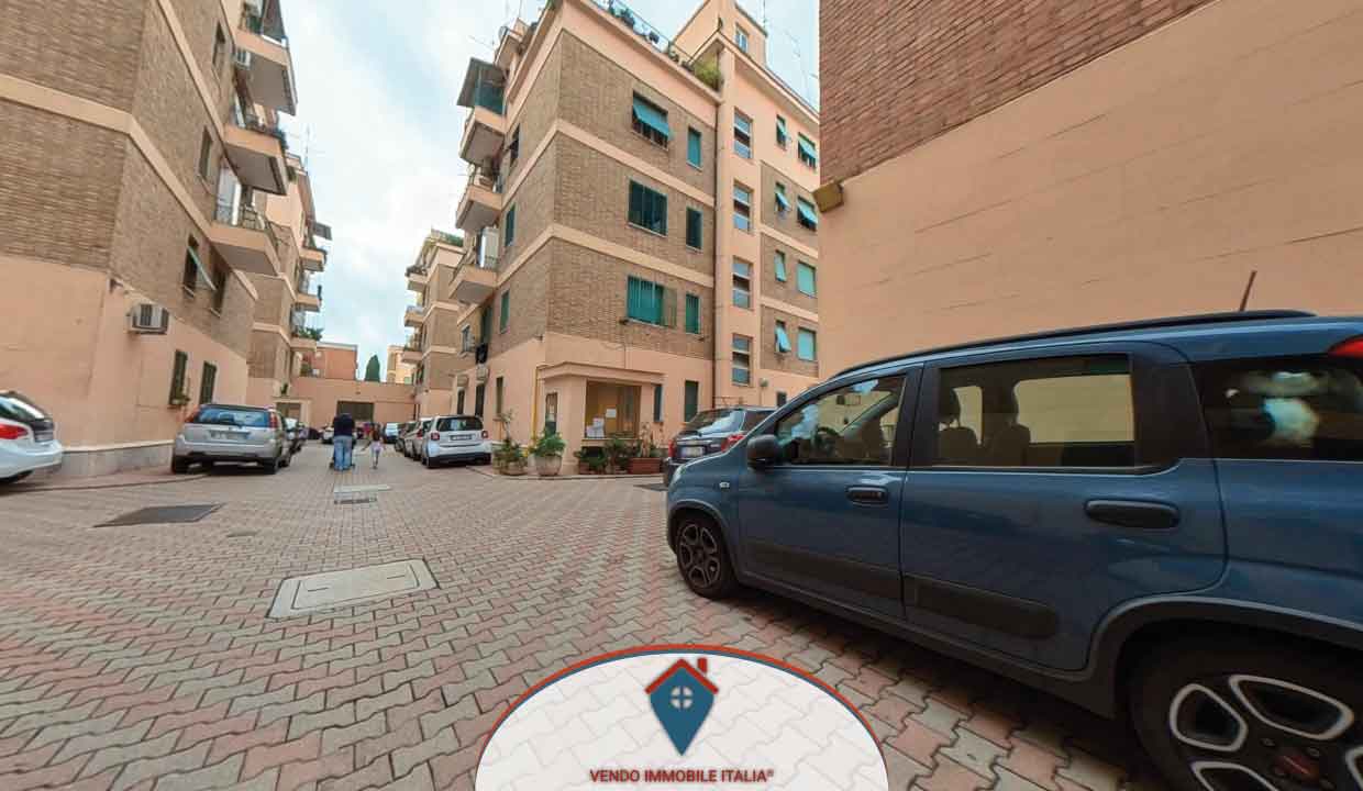 Condominium in Centocelle, Lazio 10998034