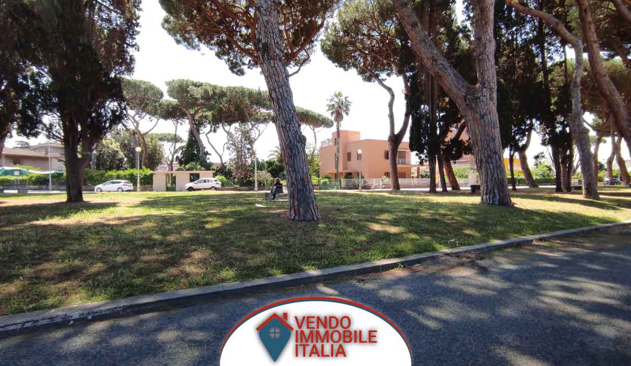 Condominium in Sabaudia, Lazio 10998042