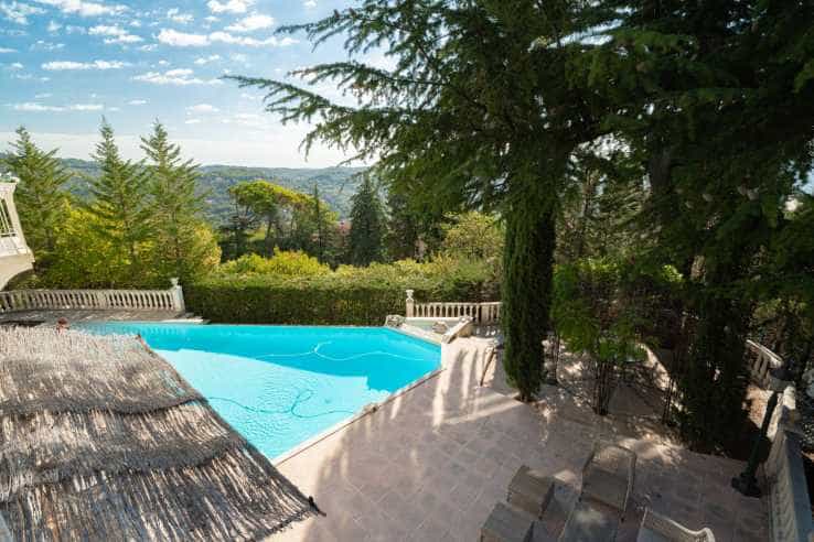 房子 在 Grasse, Provence-Alpes-Côte d'Azur 10998072