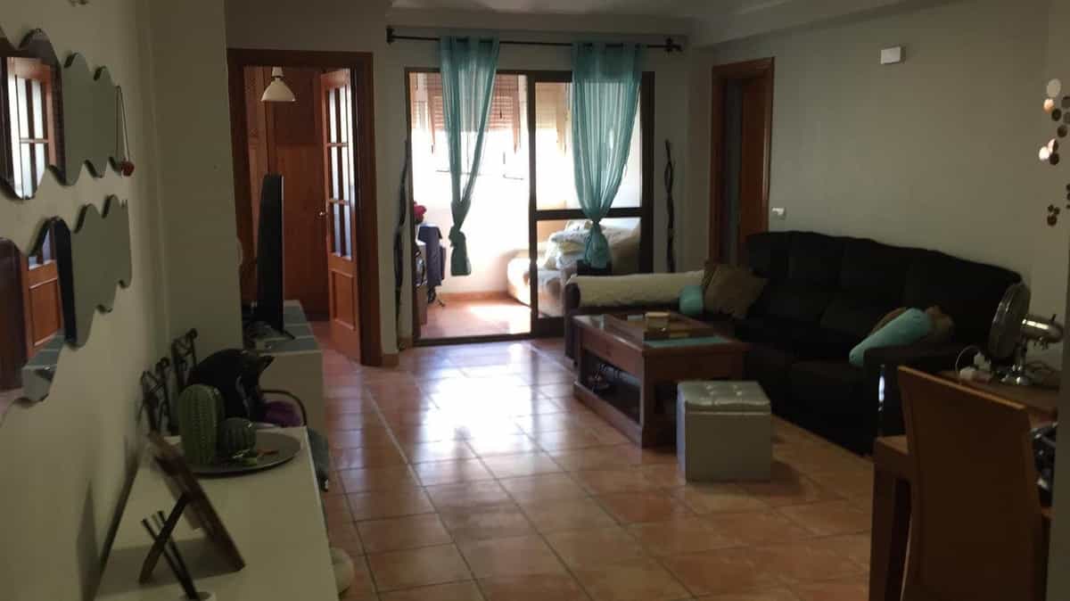 Eigentumswohnung im Marbella, Andalusien 10998101