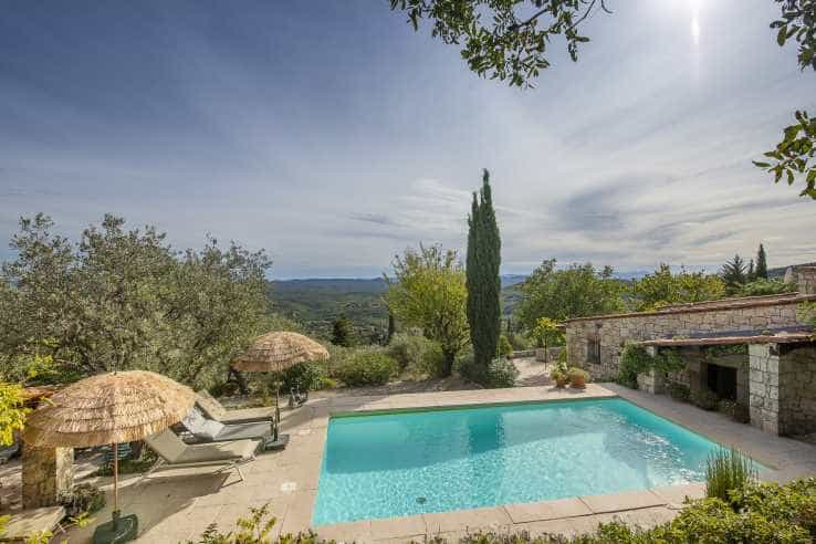 Talo sisään Seillans, Provence-Alpes-Côte d'Azur 10998107