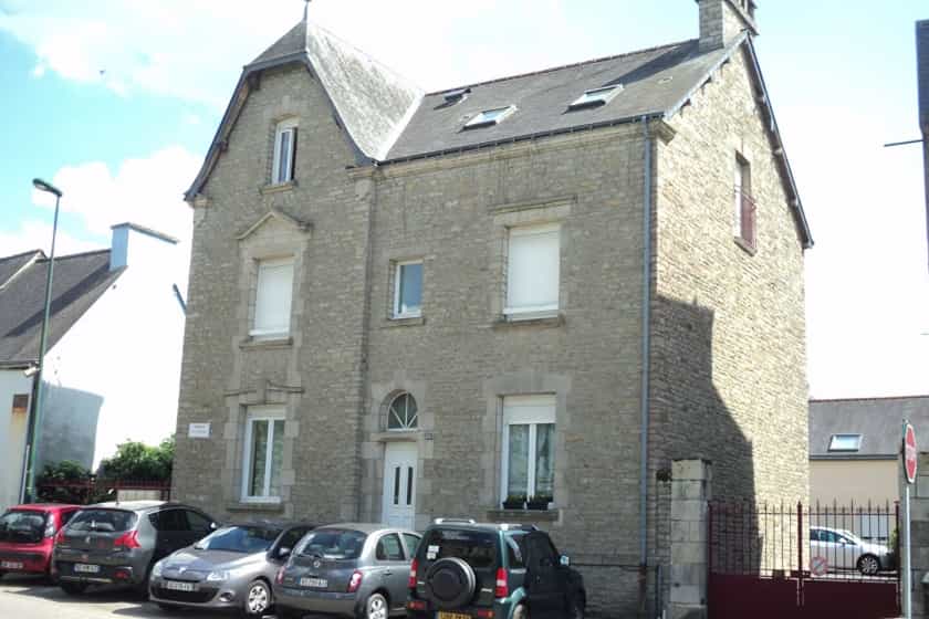 Condominium in Ploermel, Bretagne 10998146