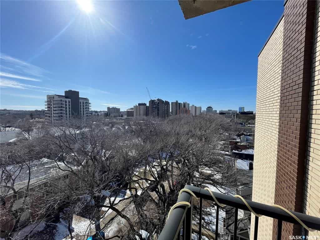 Condominium in Saskatoon, Saskatchewan 10998155