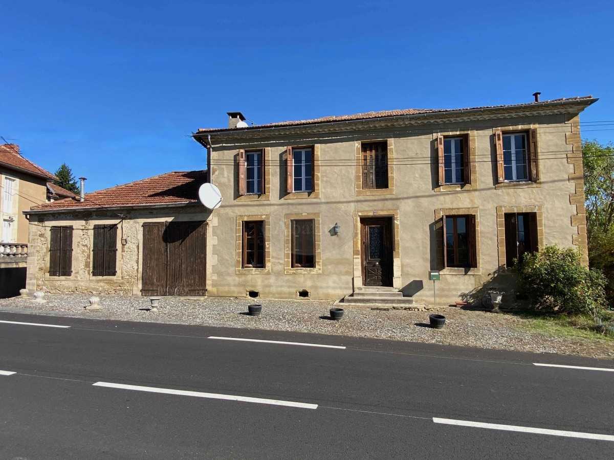 Condominium in , Occitanie 10998168