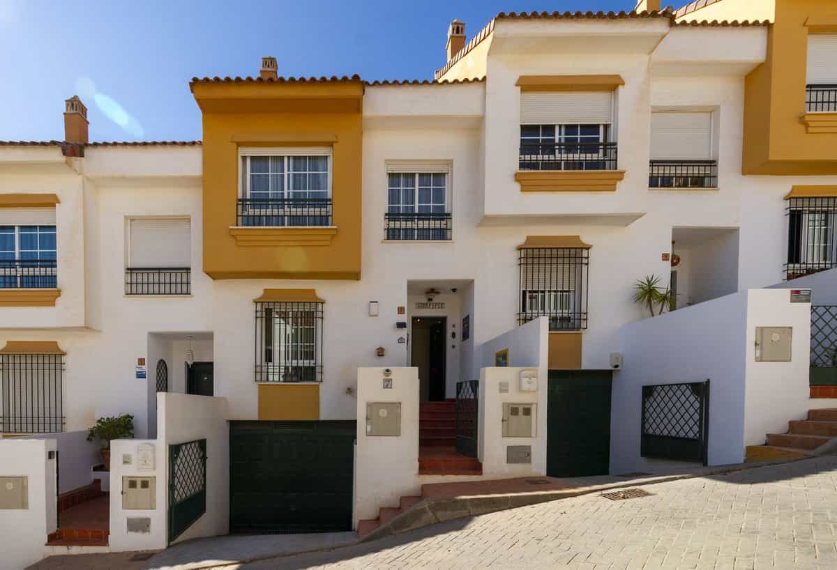 Talo sisään Benalmádena, Andalusia 10998302