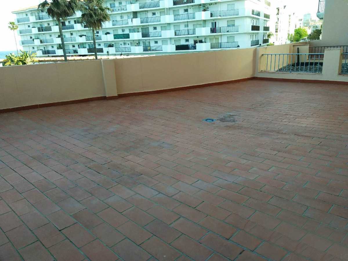 Condominium in San Luis de Sabinillas, Andalusia 10998422