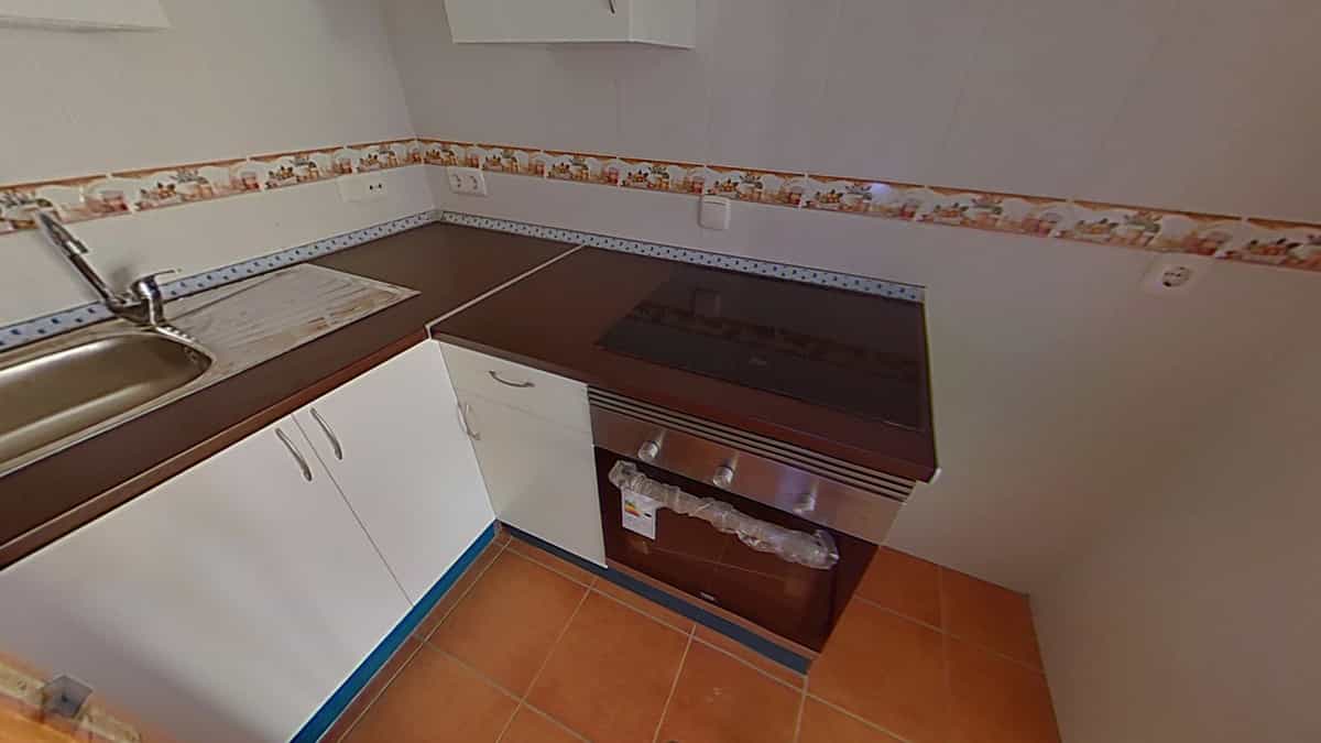 公寓 在 San Luis de Sabinillas, Andalusia 10998950