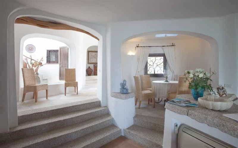 Rumah di Porto Cervo, Sardinia 10999615