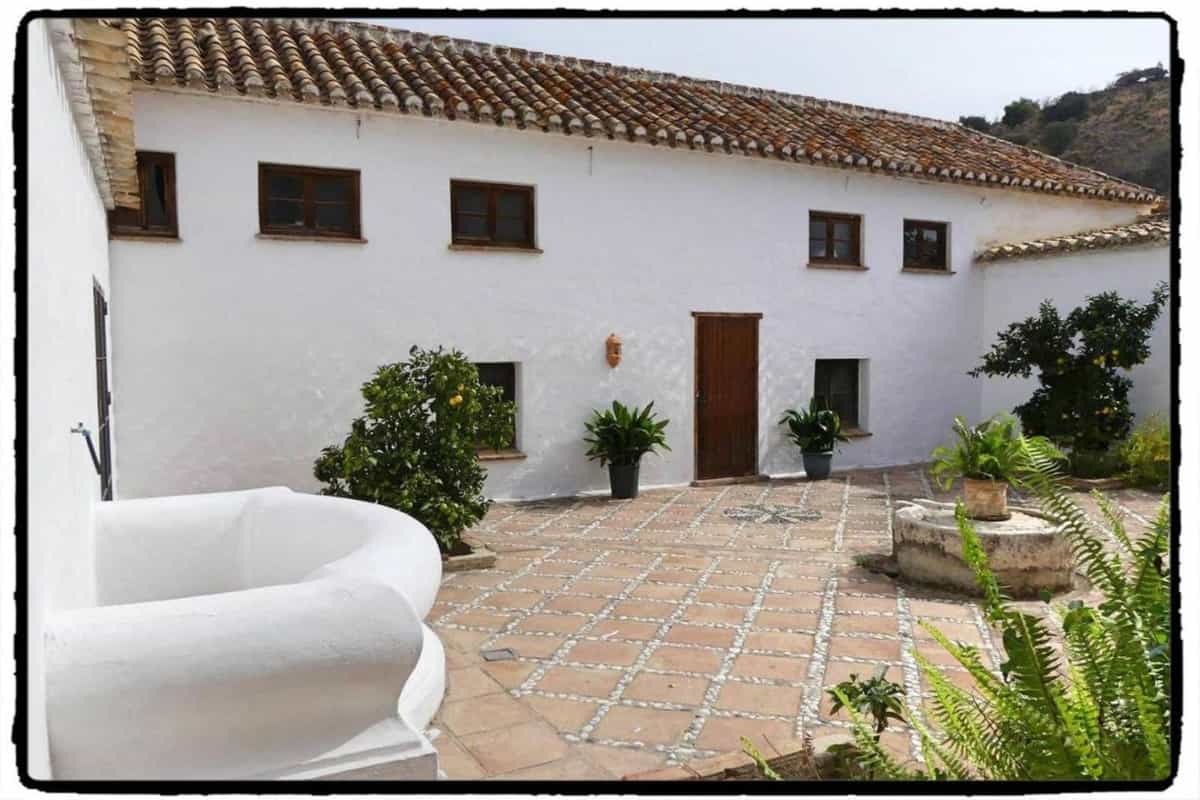Haus im Cartama, Andalusia 10999869