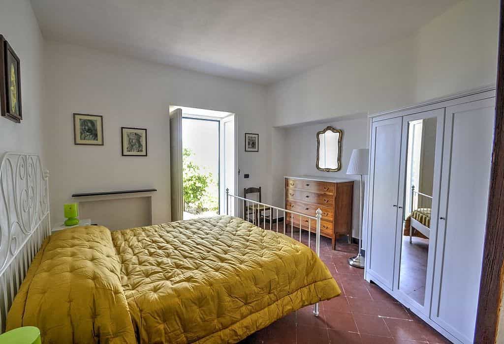 σπίτι σε Ischia, Campania 10999979