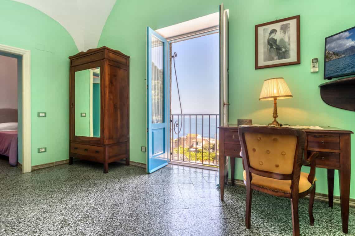 House in Amalfi, Campania 11000207