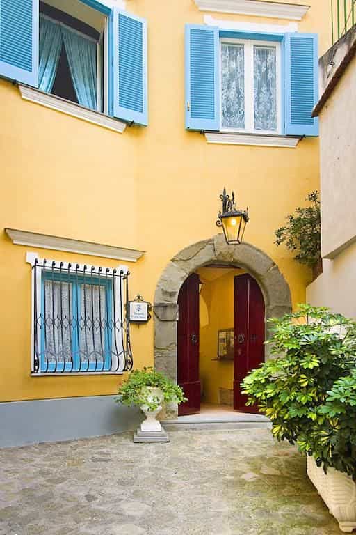 House in Amalfi, Campania 11000207