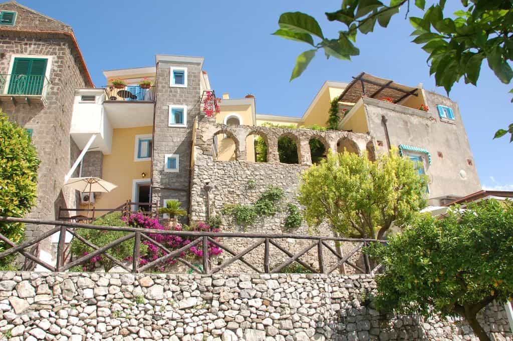 Hus i Amalfi, Campania 11000207