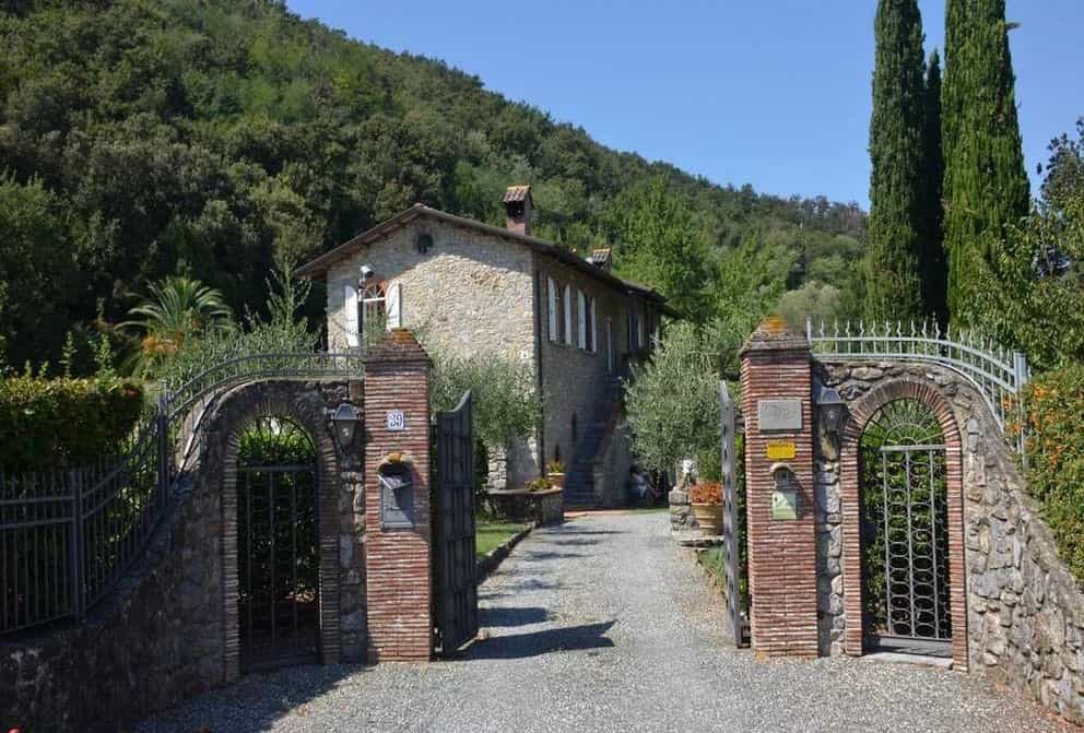 rumah dalam Monte Marcello, Liguria 11000254