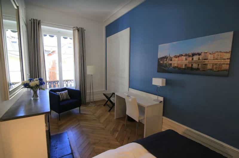 Квартира в Ліон, Овернь-Рона-Альпи 11000471