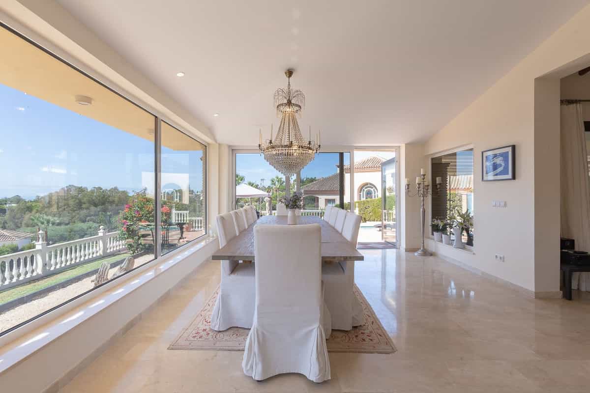 House in Marbella, Andalucía 11000857