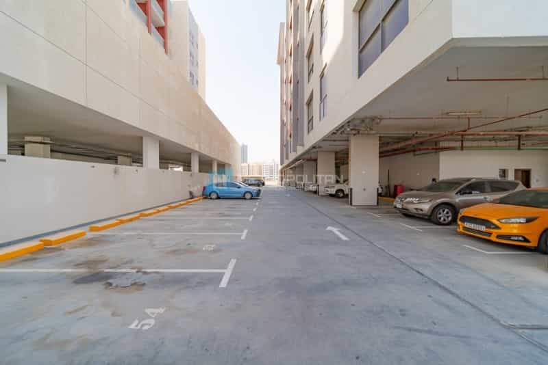 Condominium in Dubai, Dubai 11000934