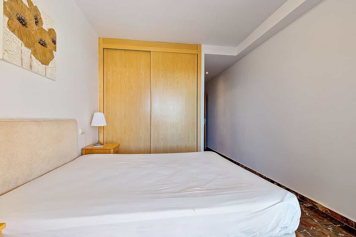 Condominium in Fuengirola, Andalucía 11001356