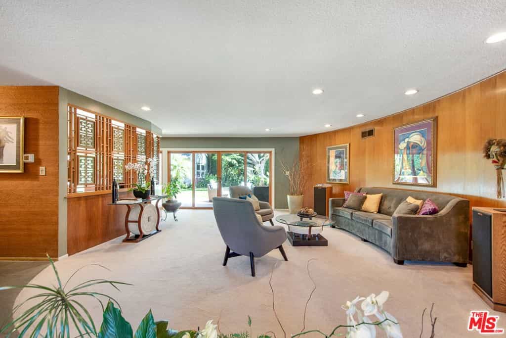 Condominium in View Park-Windsor Hills, California 11001874
