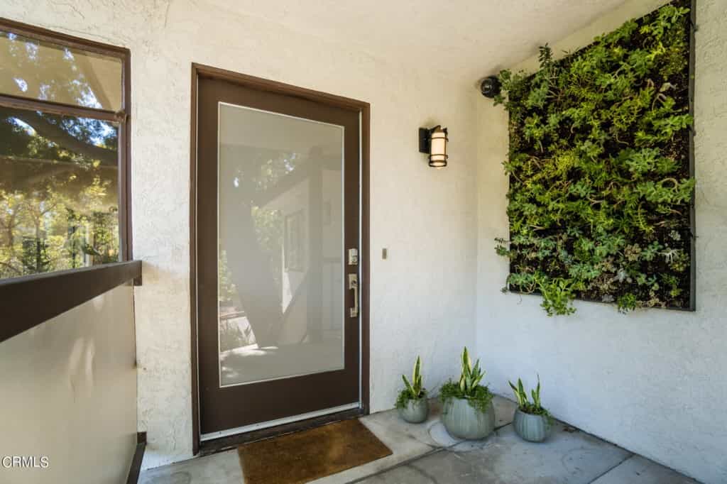 Condominium in South Pasadena, California 11002065