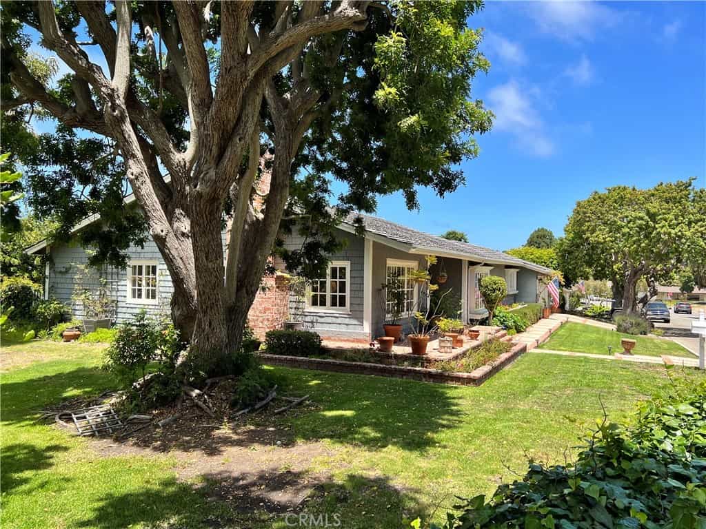 House in Palos Verdes Estates, California 11002512