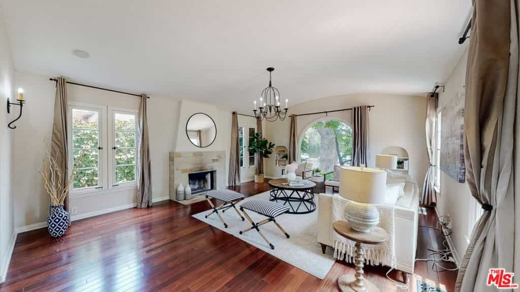 Condominium in Beverly Hills, California 11002686