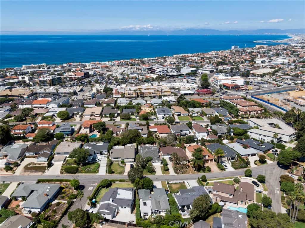Condominium in Redondo Beach, California 11002965