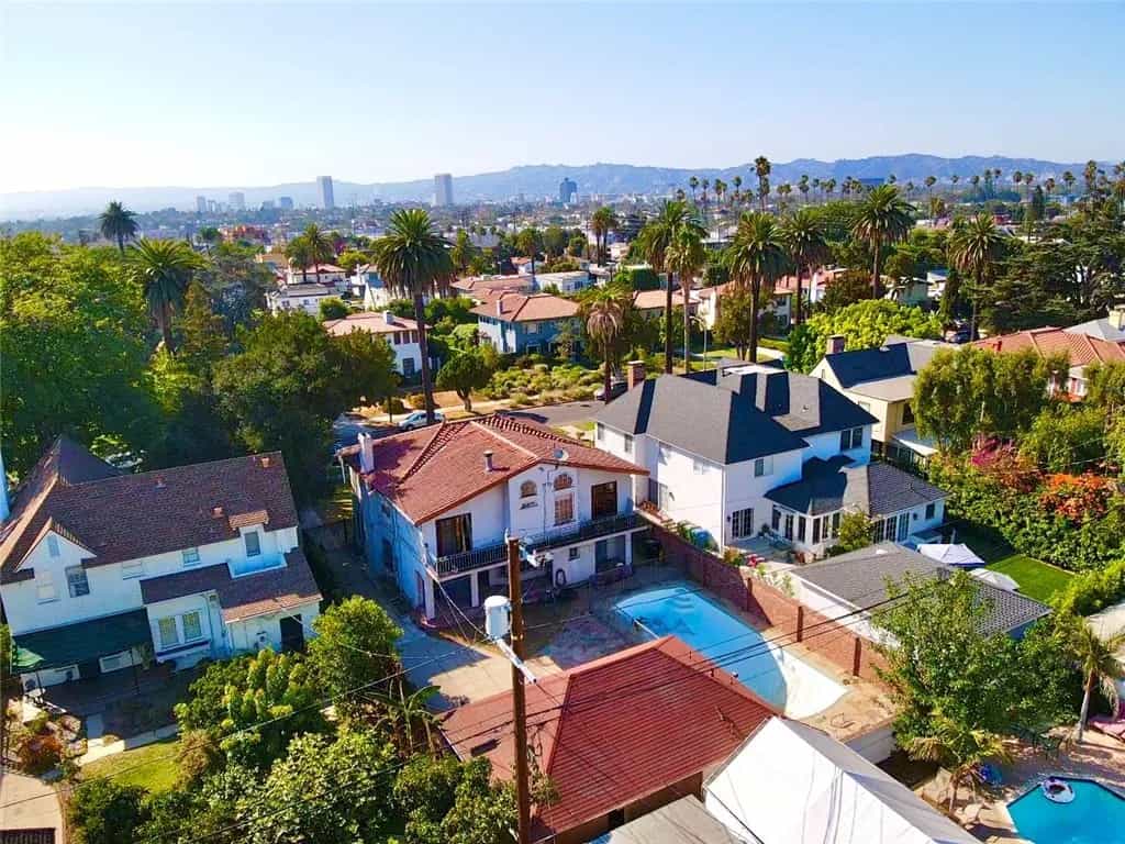 Будинок в Los Angeles, California 11003370