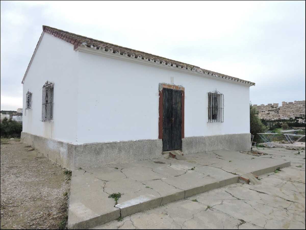 Condominium in Manilva, Andalusia 11003445