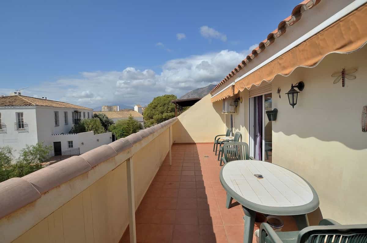 Condominium in Fuengirola, Andalucía 11004112