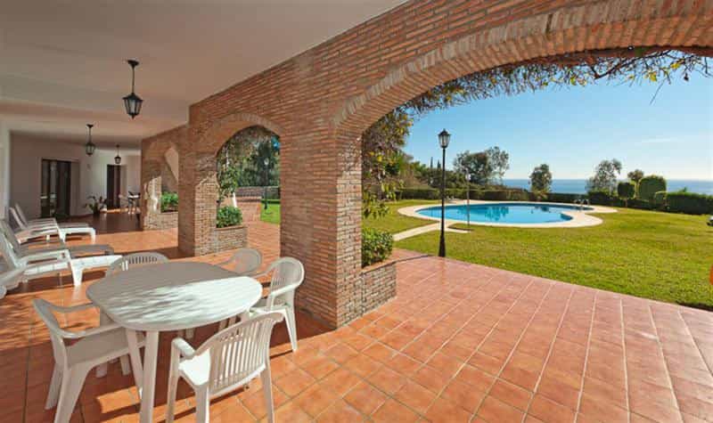 rumah dalam Santa Fe de los Boliches, Andalusia 11005059